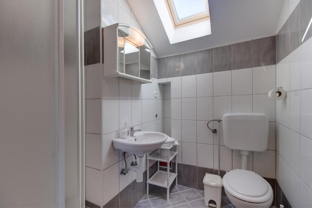 Apartments Rosa Mali Lošinj Eksteriør bilde