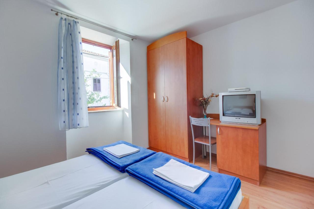 Apartments Rosa Mali Lošinj Eksteriør bilde