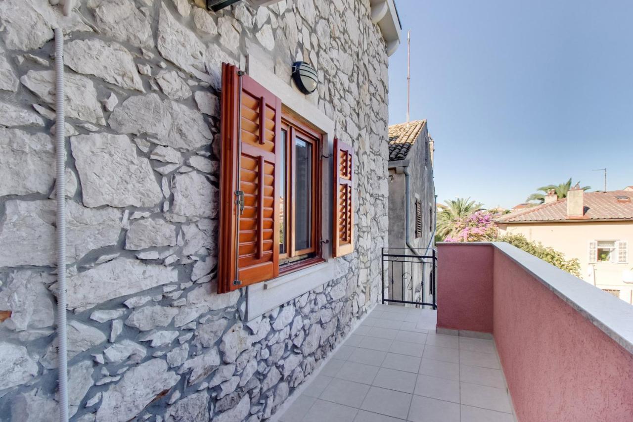 Apartments Rosa Mali Lošinj Eksteriør bilde