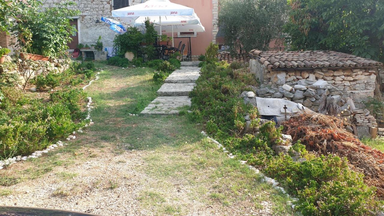 Apartments Rosa Mali Lošinj Eksteriør bilde